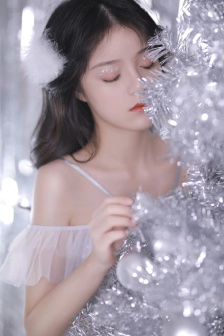 杨乐乐整容了吗